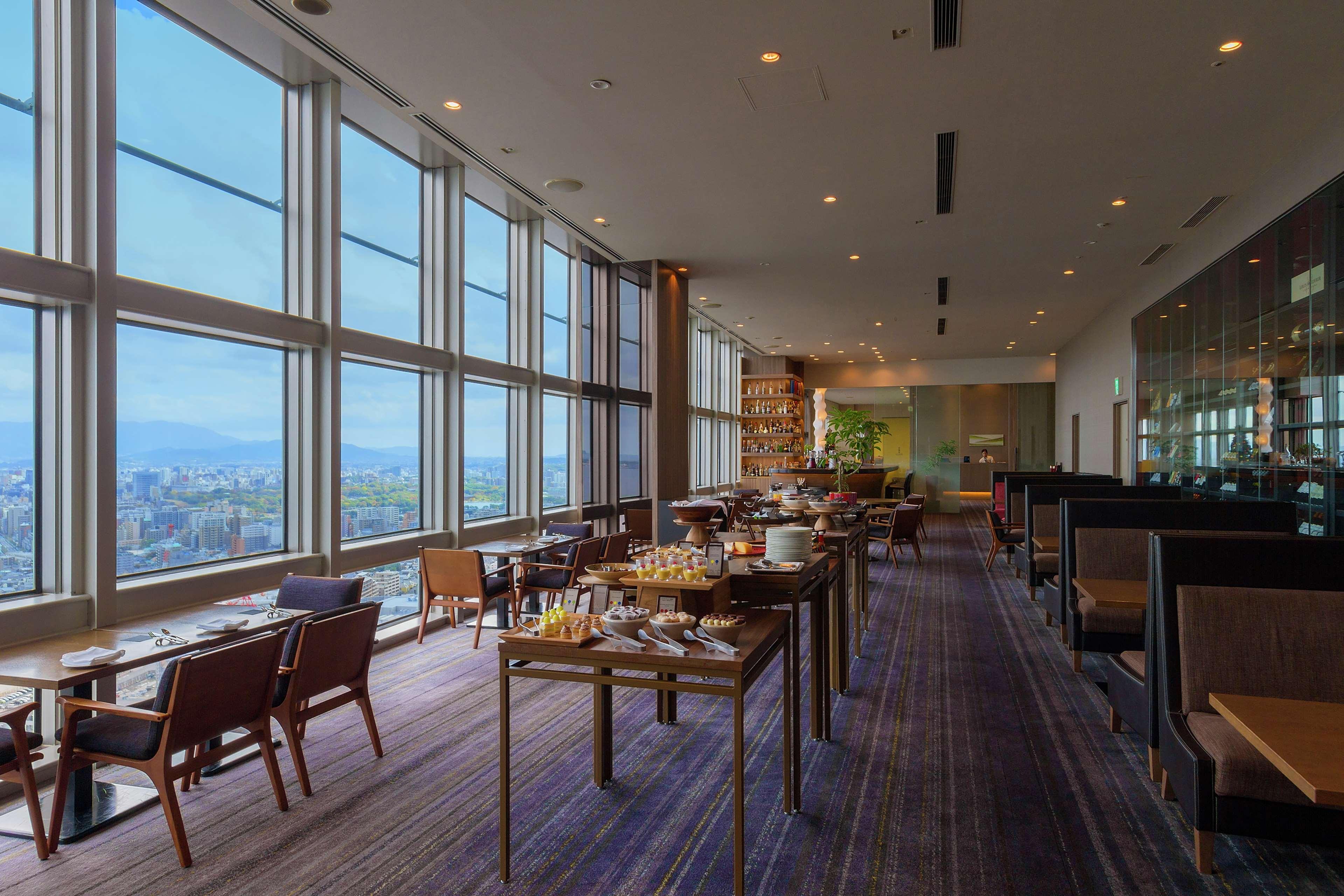 Hilton Fukuoka Sea Hawk Otel Dış mekan fotoğraf