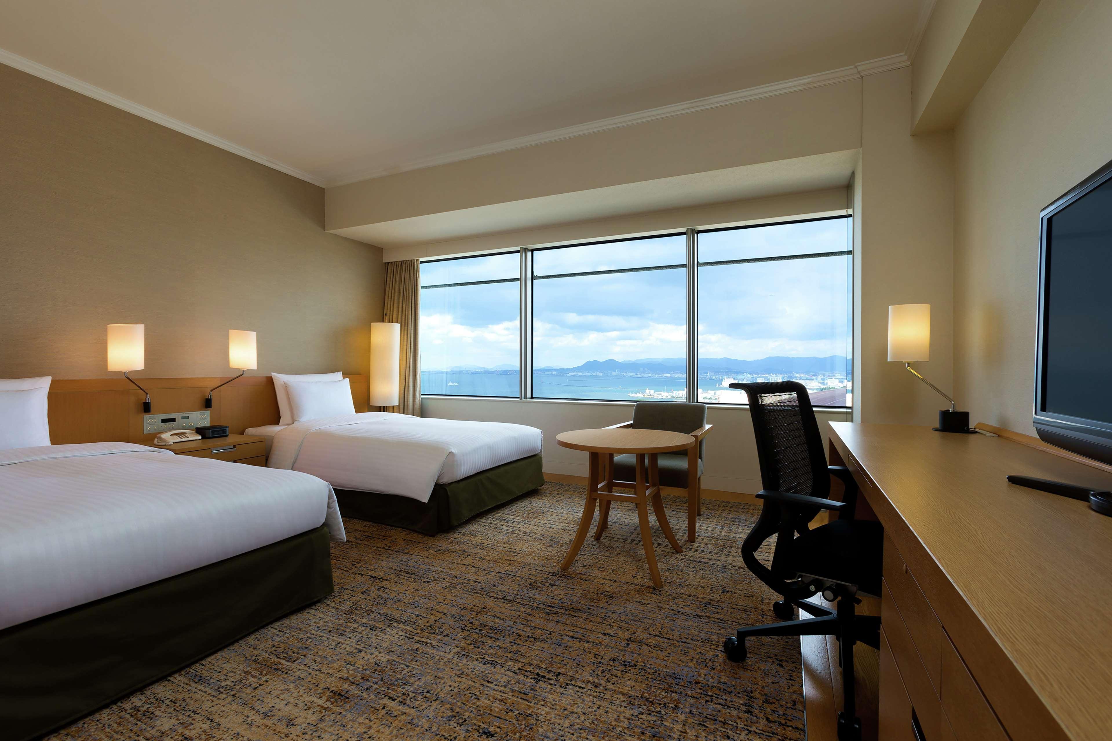 Hilton Fukuoka Sea Hawk Otel Dış mekan fotoğraf