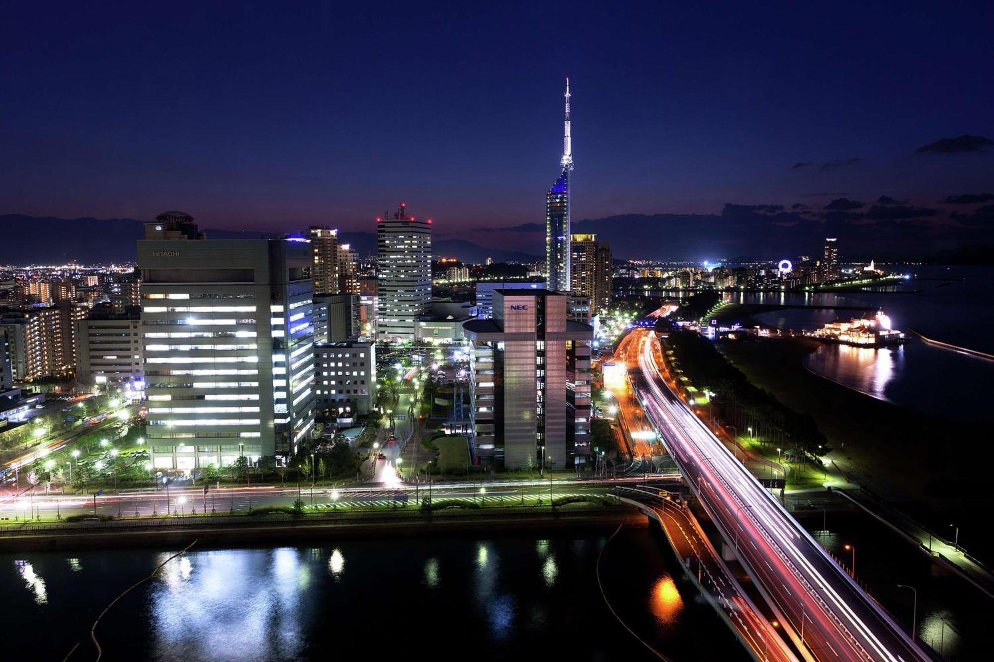 Hilton Fukuoka Sea Hawk Otel Dış mekan fotoğraf