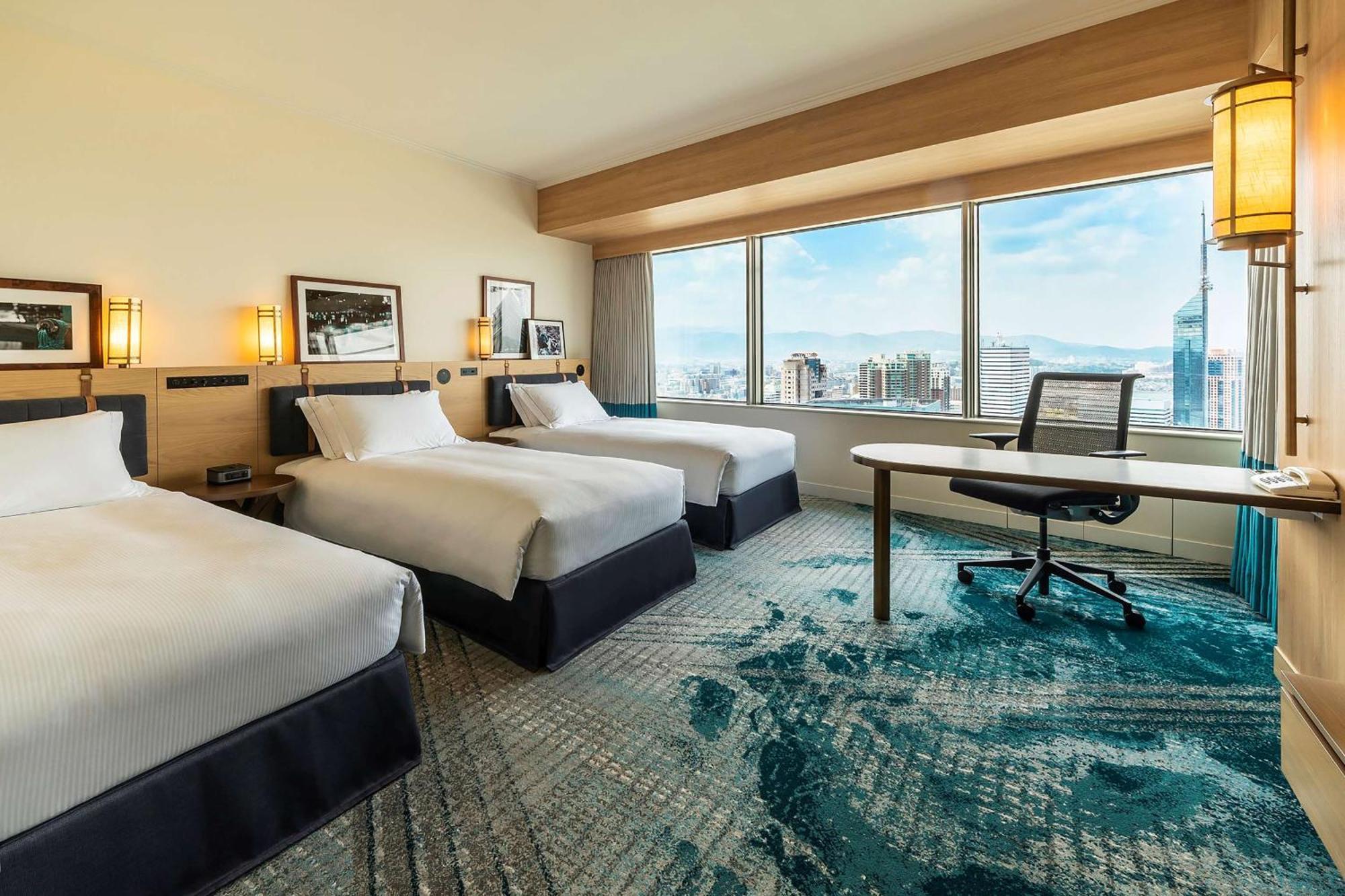 Hilton Fukuoka Sea Hawk Otel Dış mekan fotoğraf